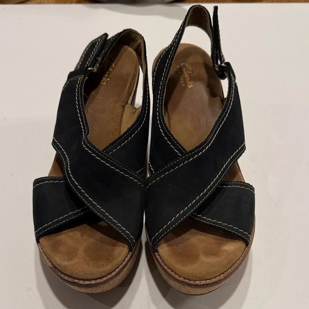 Clarks Women's Black and Brown Sandals